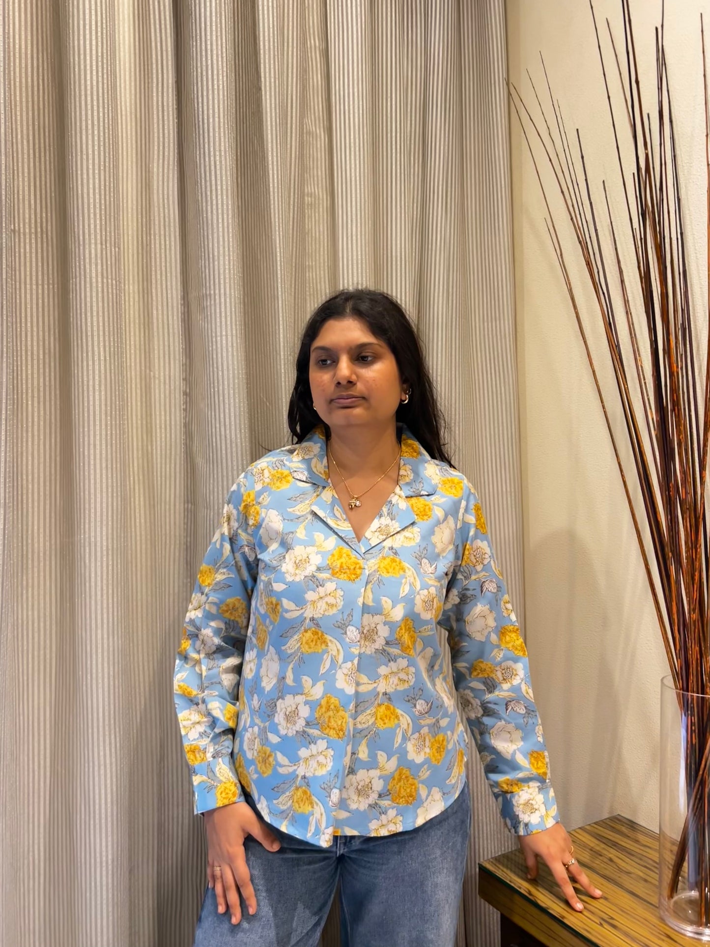 Bagh: Sky phool Full sleeve collar