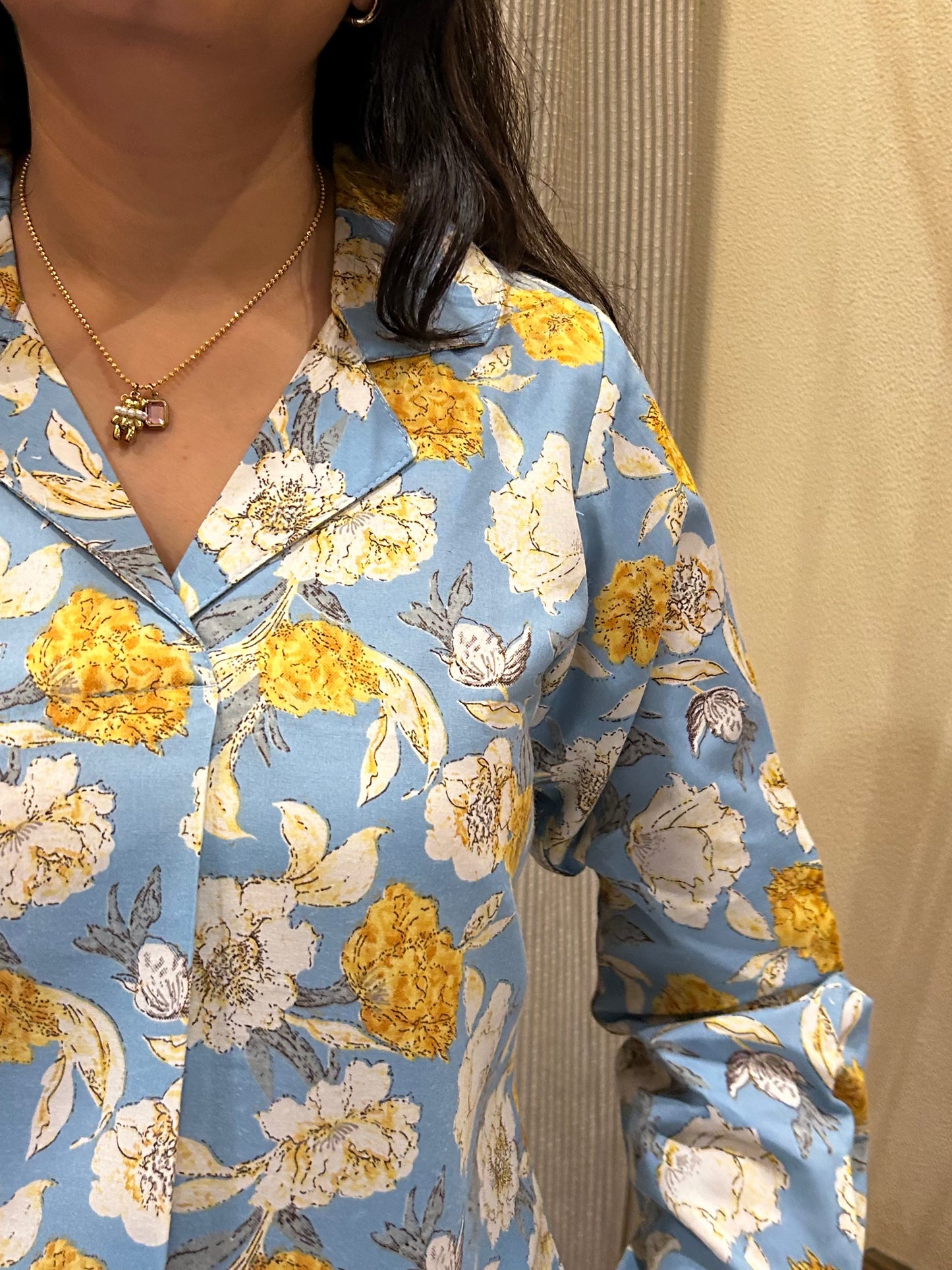 Bagh: Sky phool Full sleeve collar