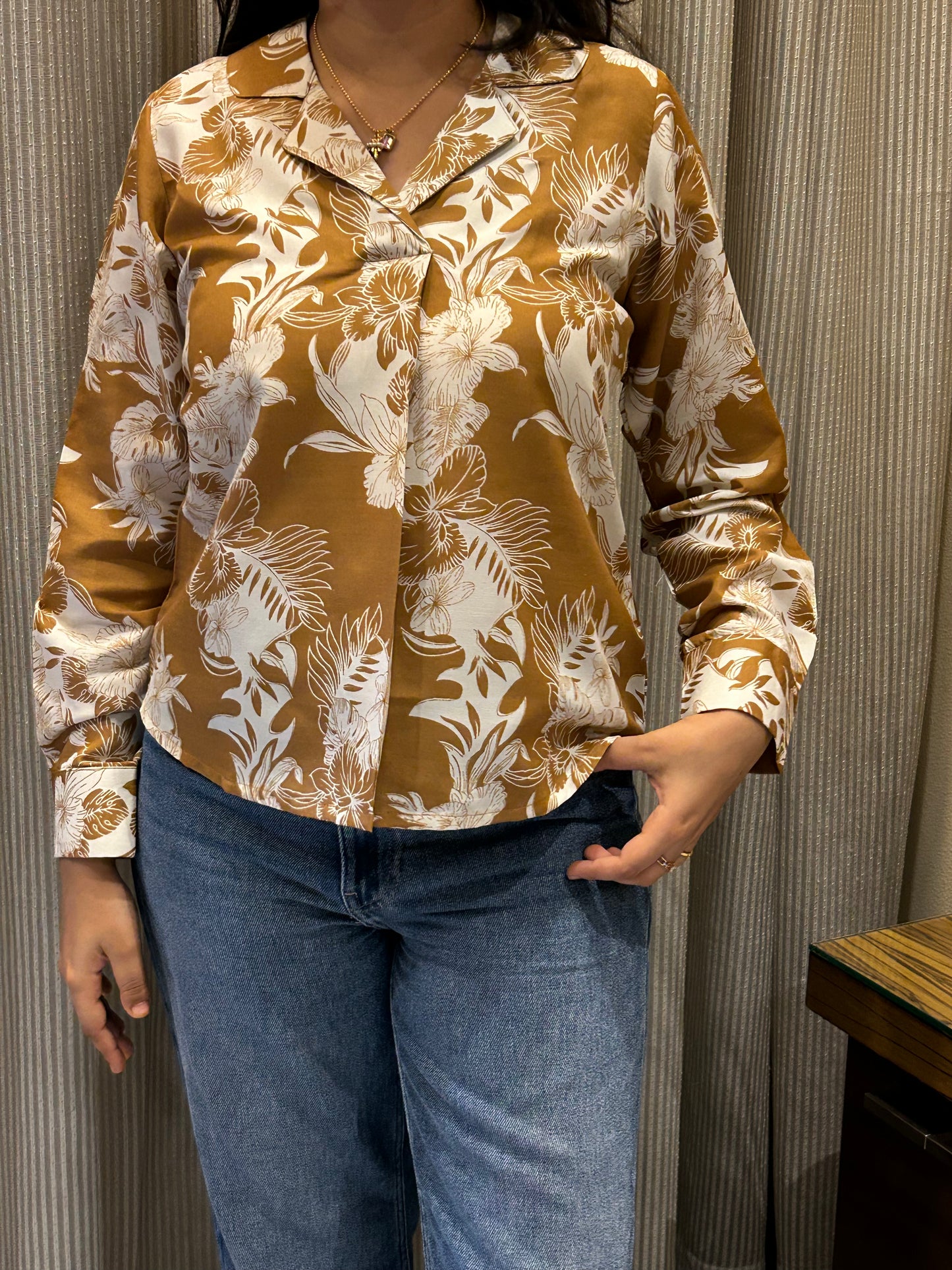 Bagh: haldi phool Full sleeve collar