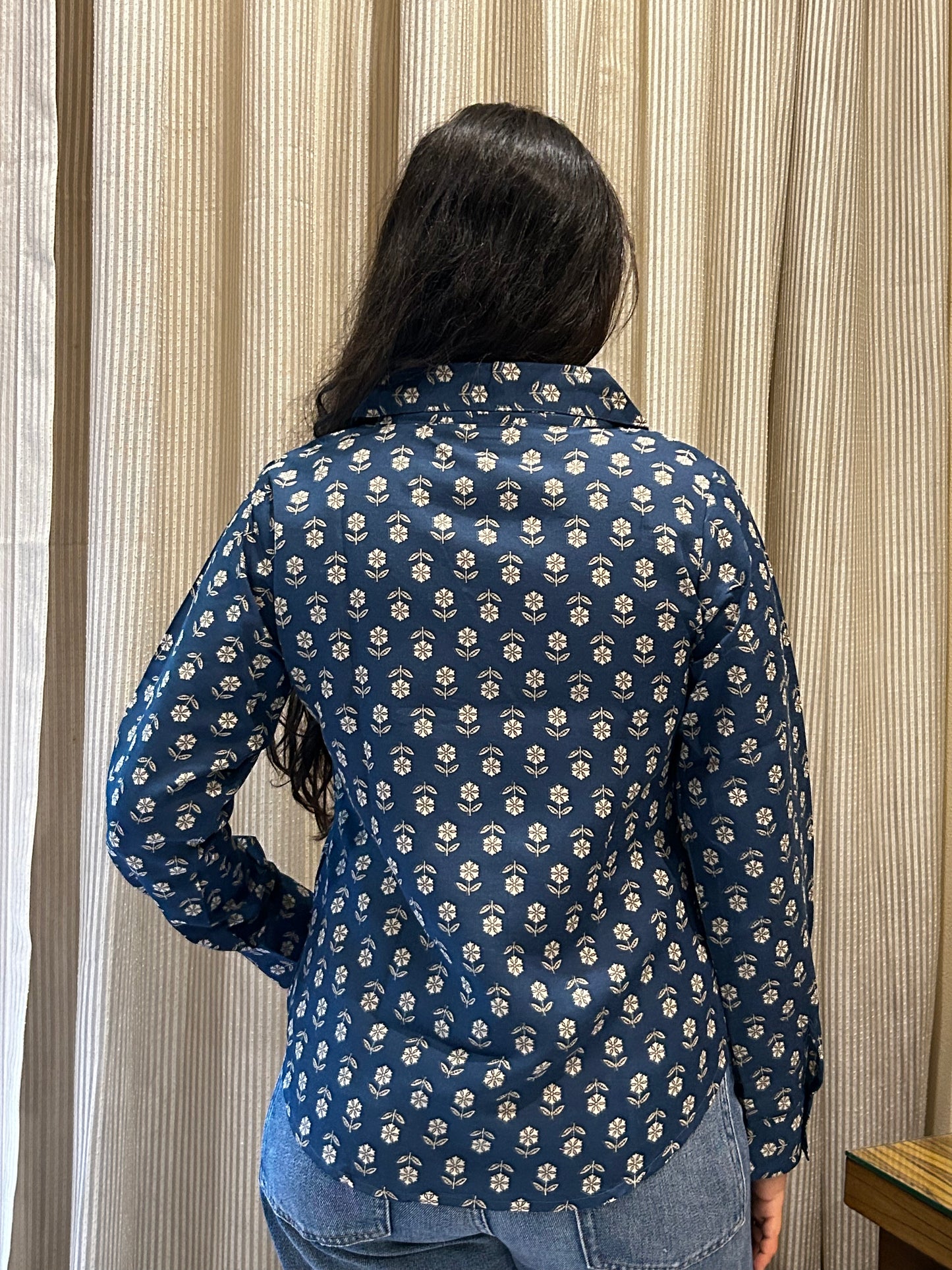 Bagh: Neeli Buti Full sleeve collar top